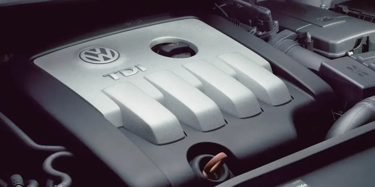 Silnik 2.0 TDI. Sprawdzanie poziomu oleju jest kluczowe dla jego żywotności.