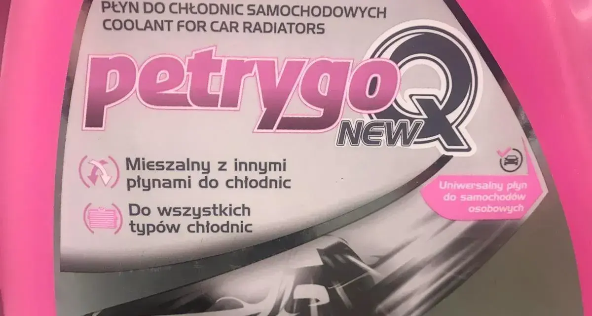 Płyn do chłodnic Petrygo Q NEW, uniwersalny, mieszalny z innymi płynami. Idealny do wszystkich typów chłodnic, zapewni ochronę do -35°C.